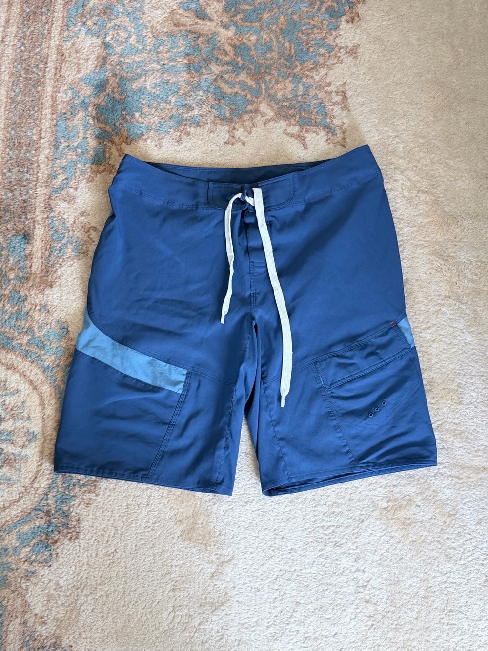 Nike ACG vintage shorts sz 38